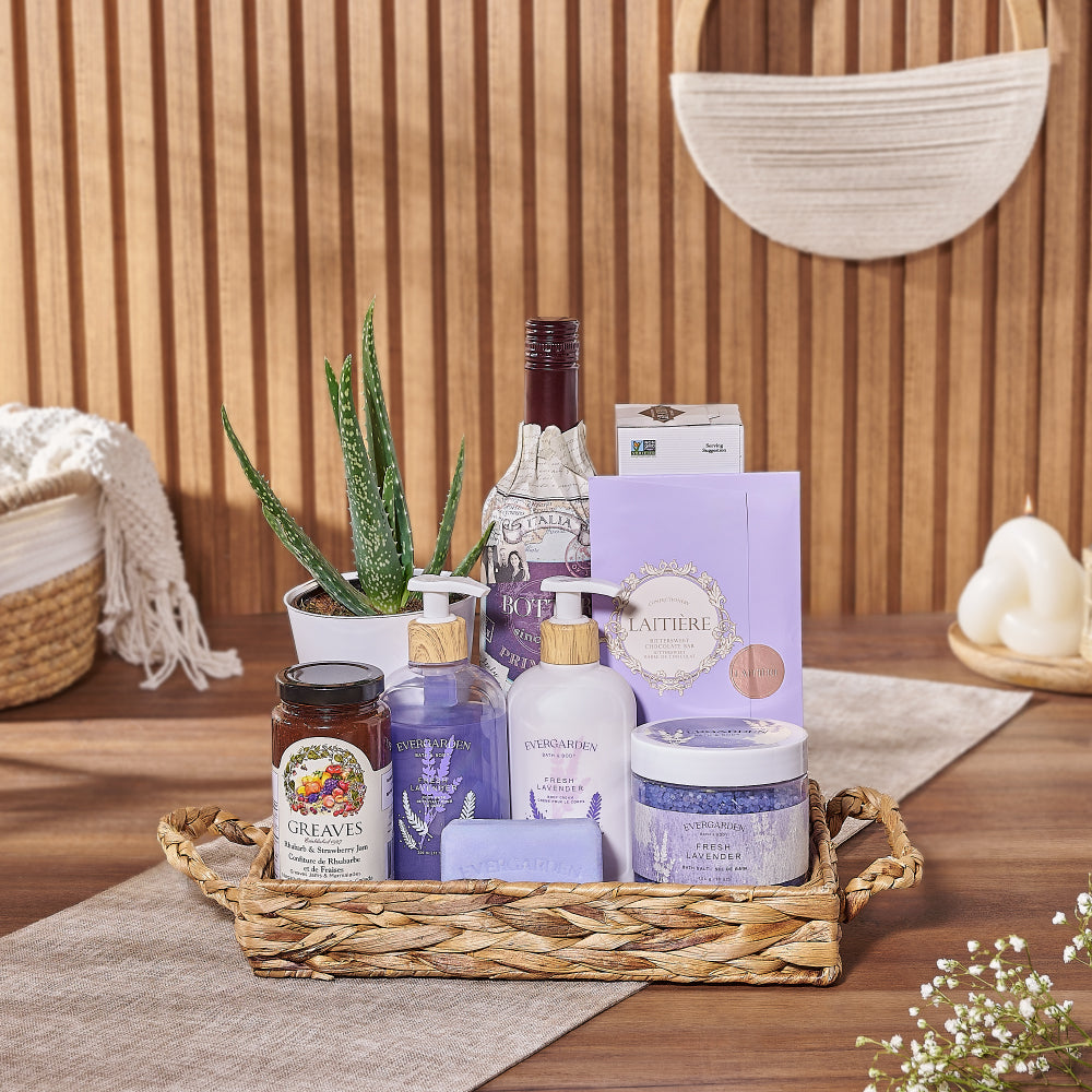 Lavender Spa and Snack Basket – how the gift is presented