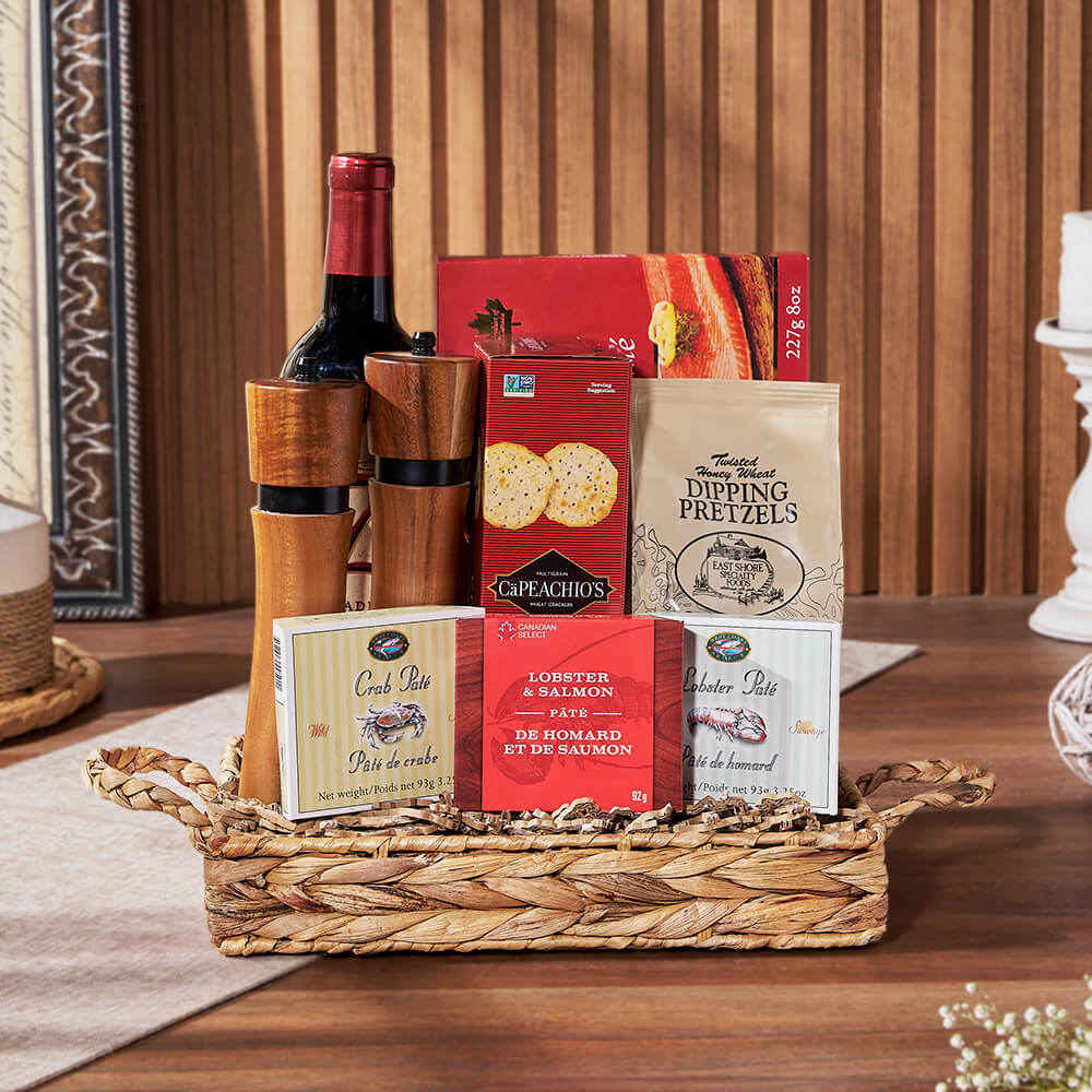 Woven Tray Wine and Seafood Basket – how the gift is presented