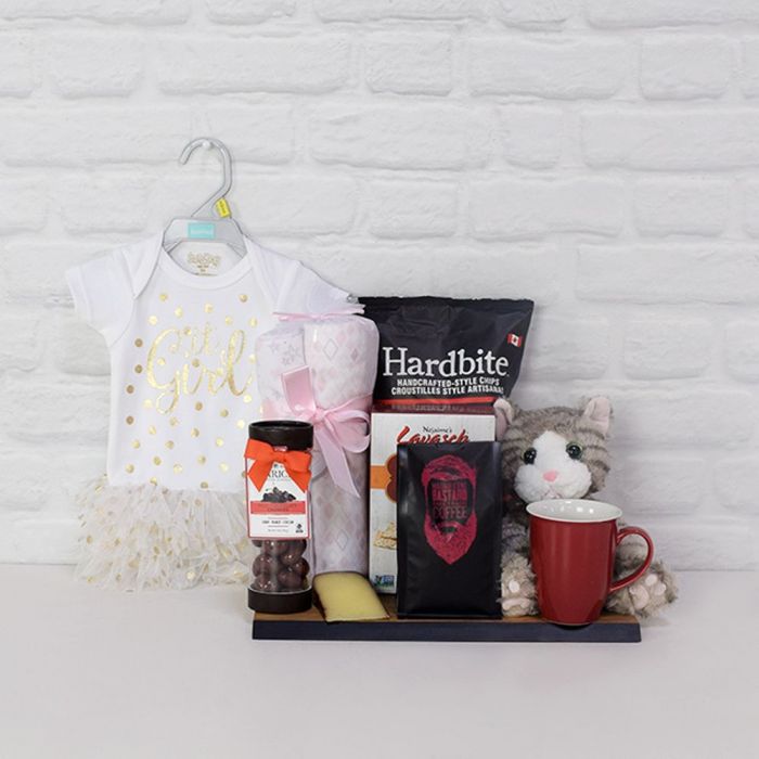 Elegant Baby Girl Gift Basket – how the gift is presented