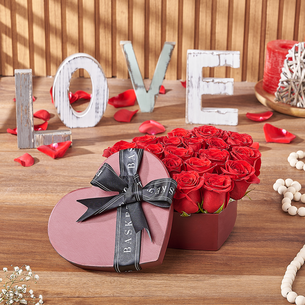 Red Rose Heart Floral Box – how the gift is presented