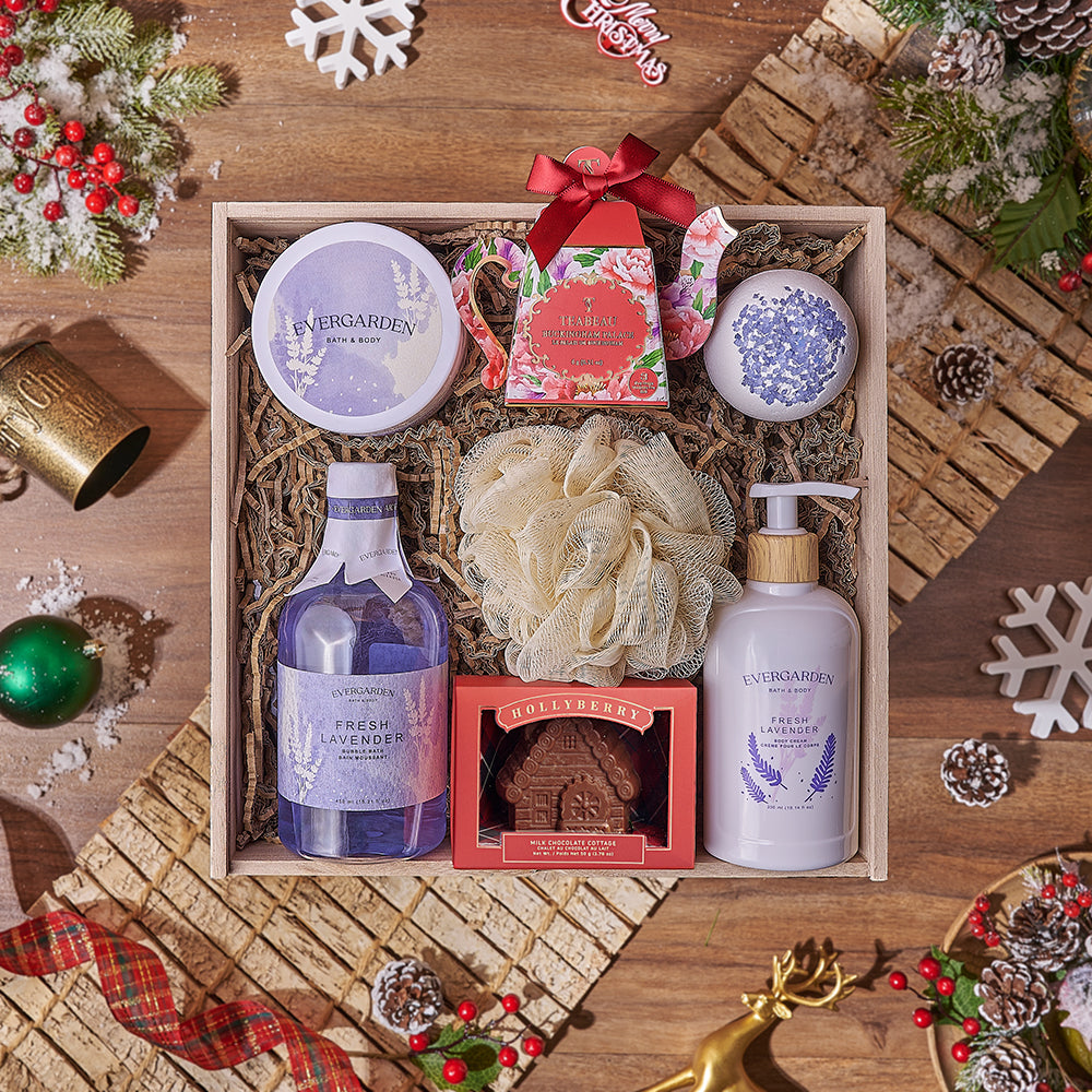 Lavender Spa and Tea Christmas Box – how the gift is presented