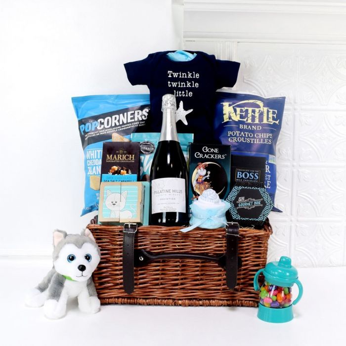 Champagne Gift Basket with Baby Keepsakes – how the gift is presented