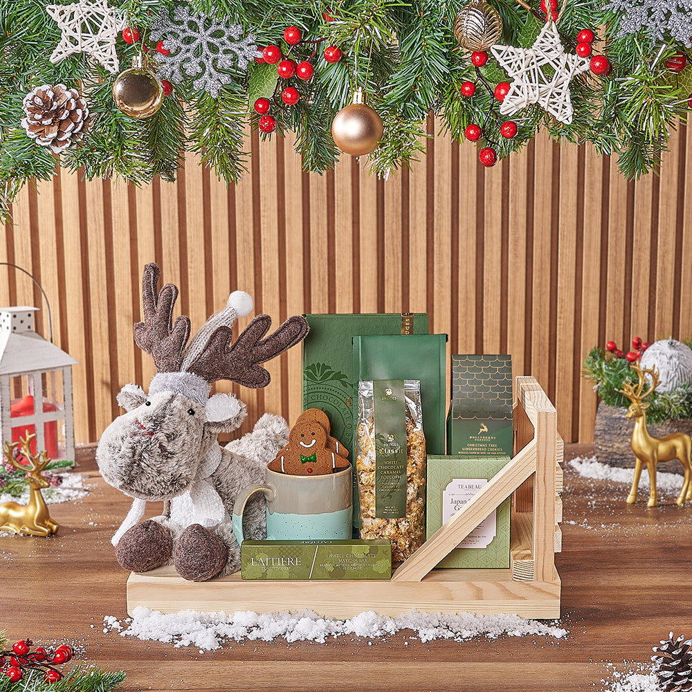 Holiday Treats Pine Sleigh Basket – how the gift is presented