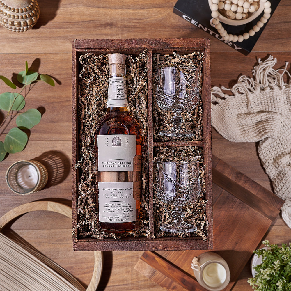 Whiskey Wooden Box Gift Set – how the gift is presented
