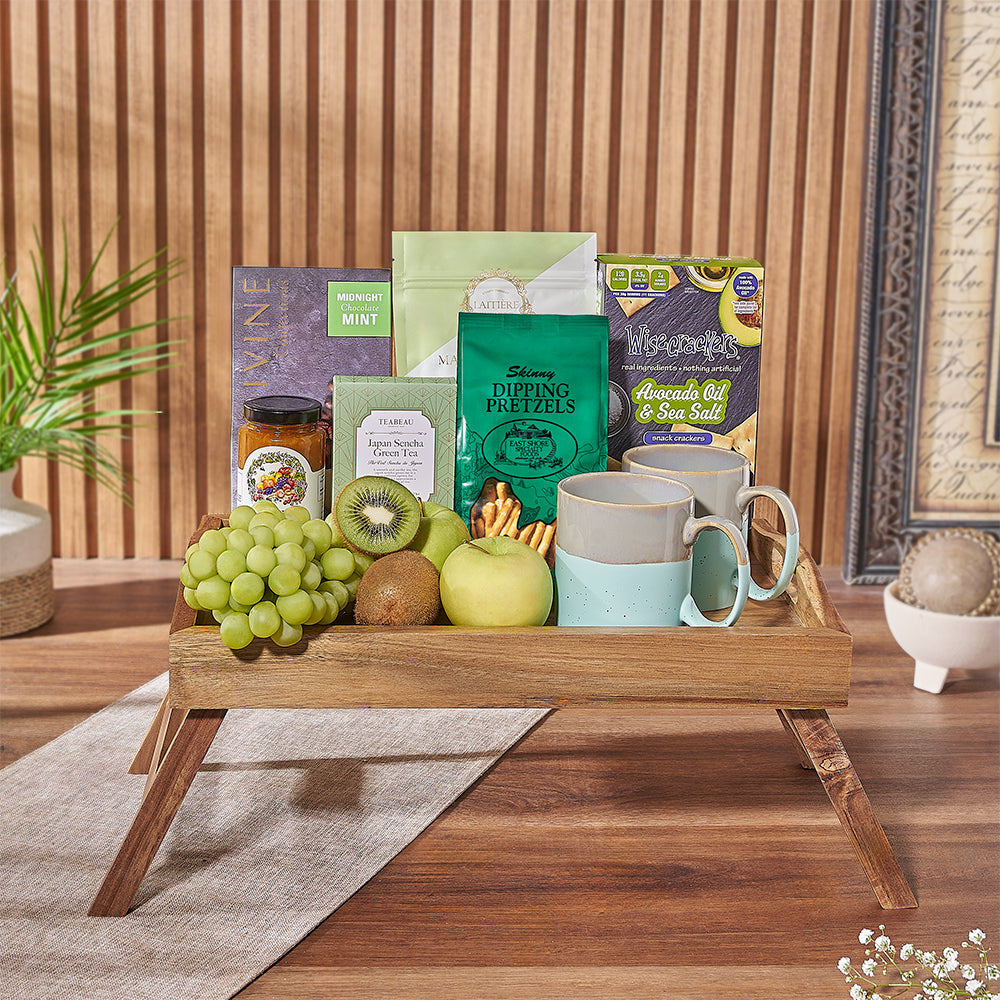 Rustic Bed Tray and Snack Assortment – how the gift is presented