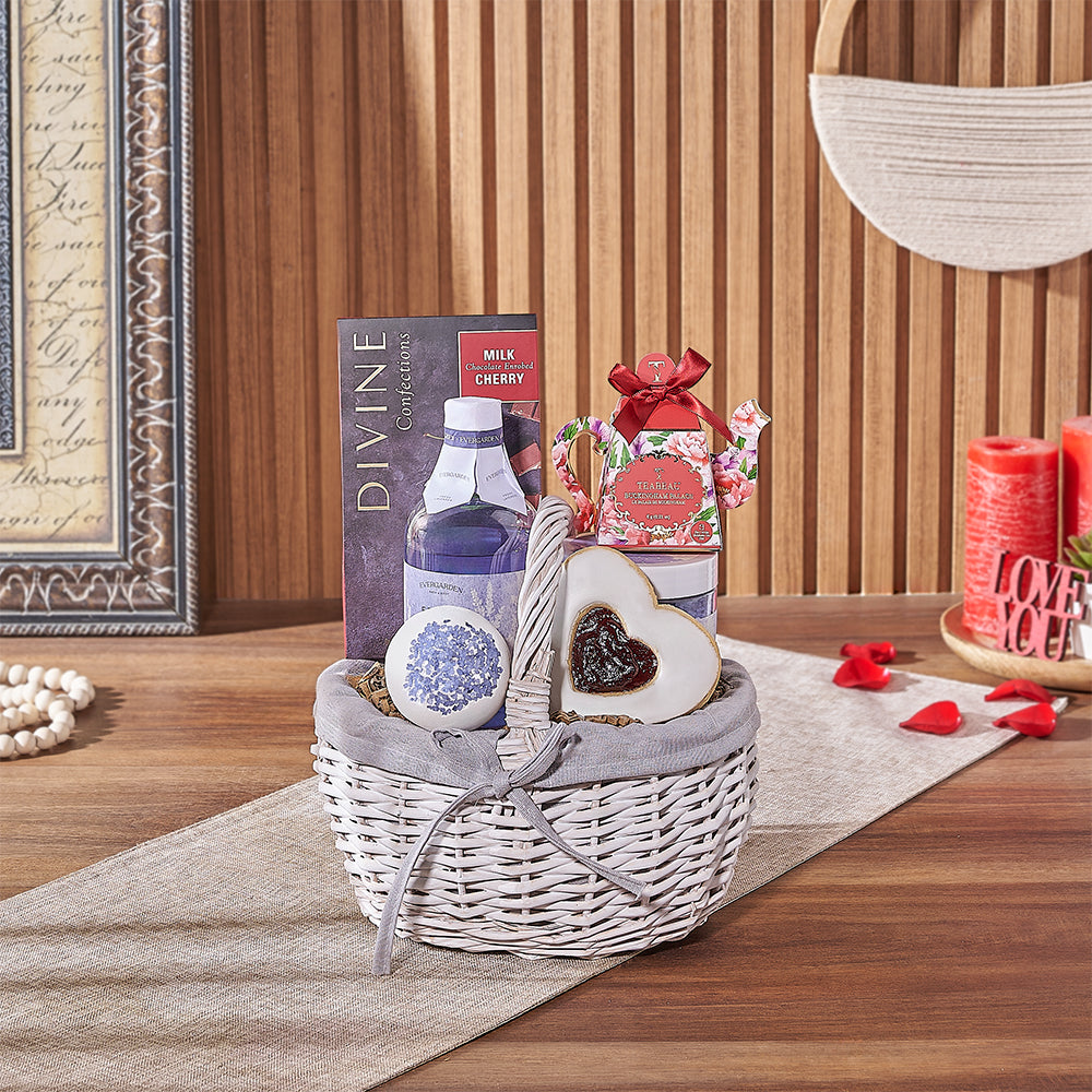 Valentine's Day Chocolate and Truffle Basket – how the gift is presented