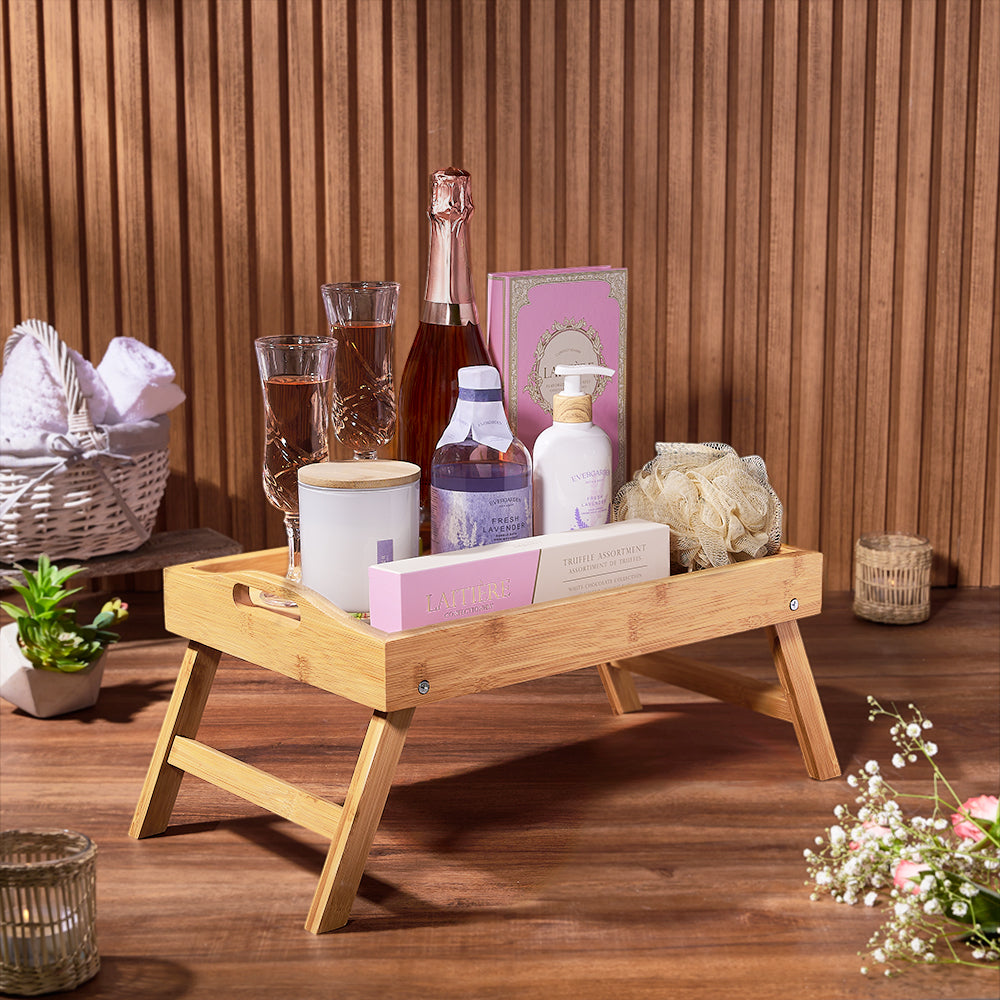 Sparkling Wine Basket with Bed Tray – how the gift is presented
