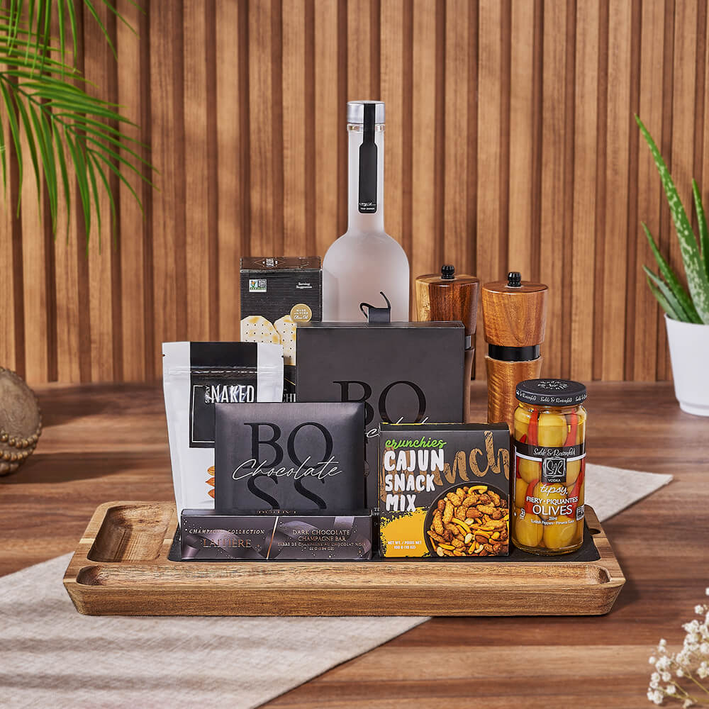 Deluxe Liquor Gift Basket with Vodka – how the gift is presented