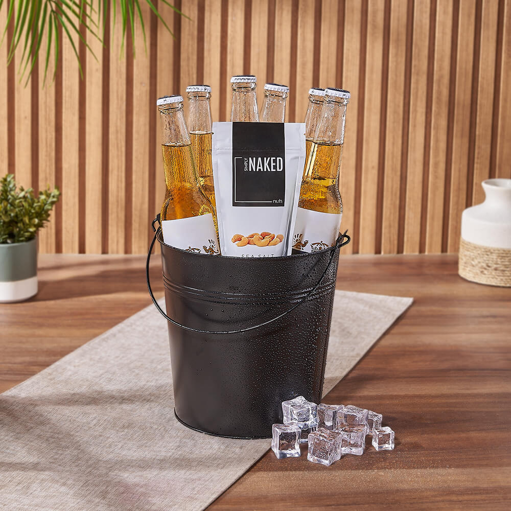 Corona Beer with Cashews Gift – how the gift is presented