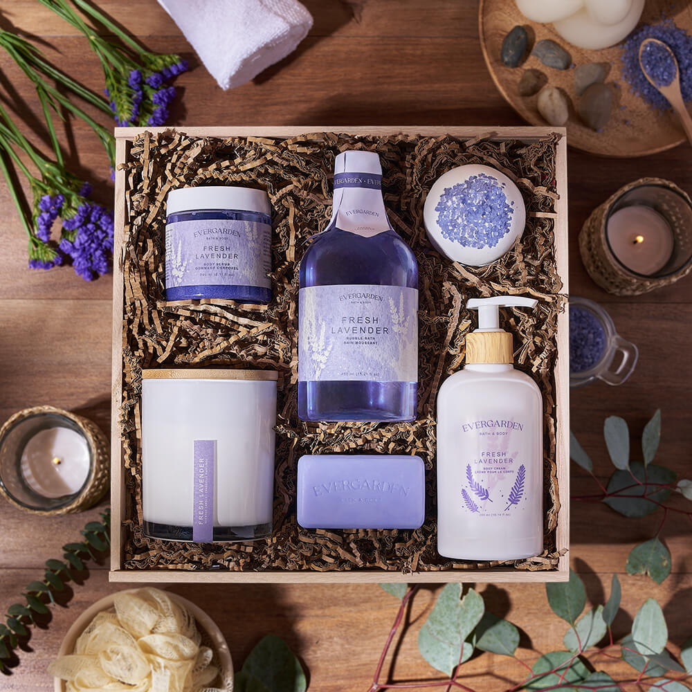 Spa Crate with Lavender Bath Treats – how the gift is presented