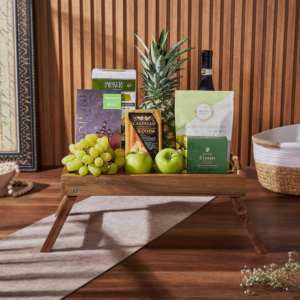 Green &amp; Bountiful Wine Gift Set from Philadelphia Baskets - Wine Gift Basket - Philadelphia Delivery.