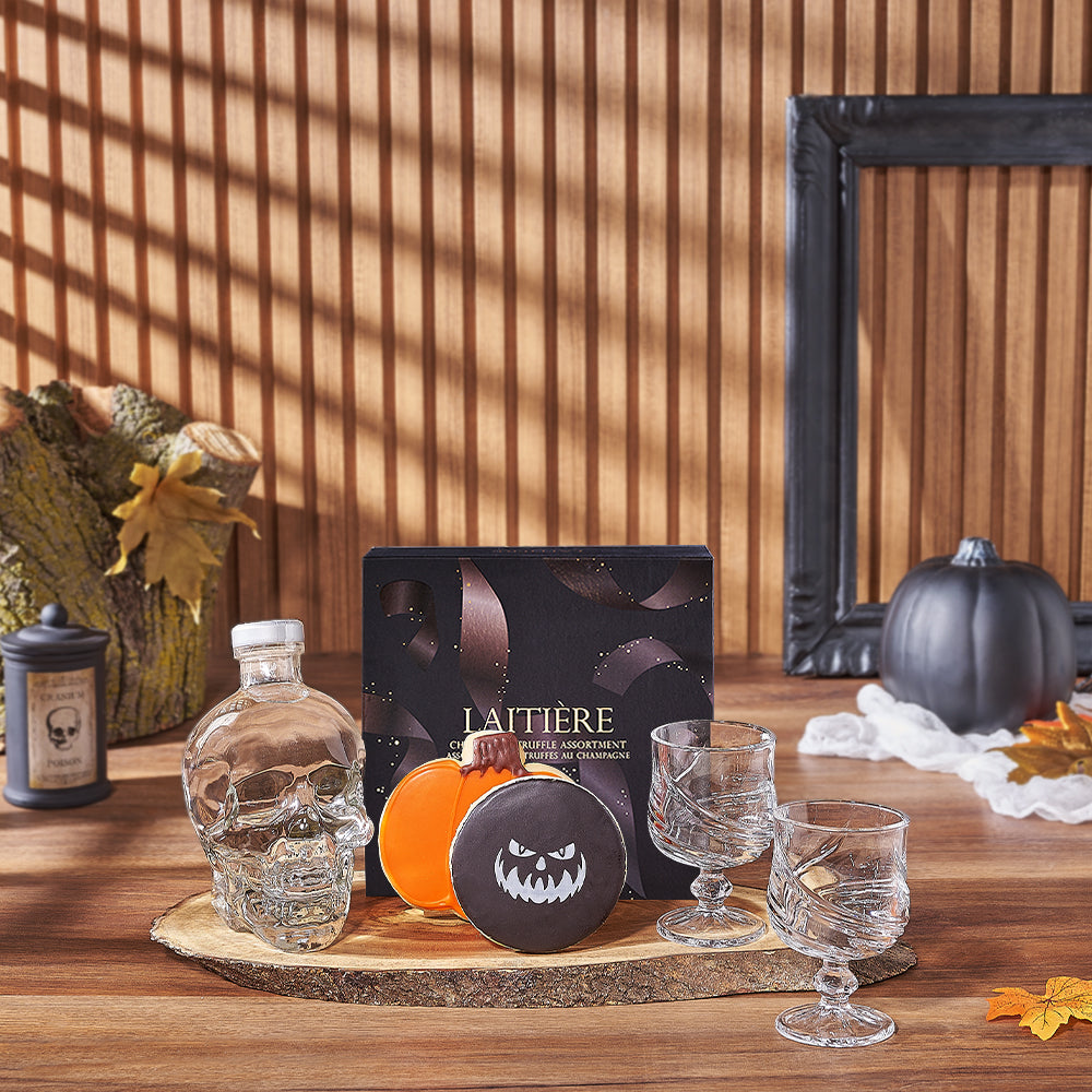 Halloween Vodka and Glasses Gift Box – how the gift is presented