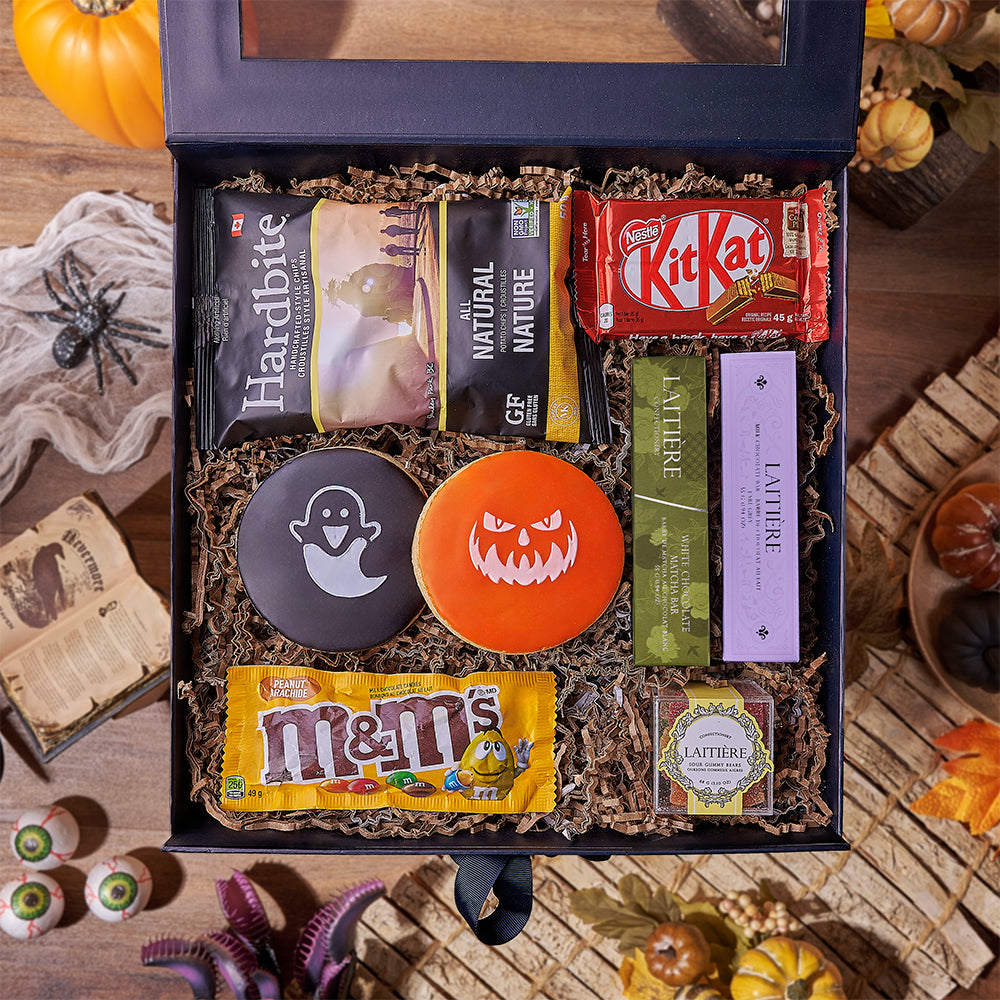 Festive Halloween Gourmet Snack Gift Basket – how the gift is presented