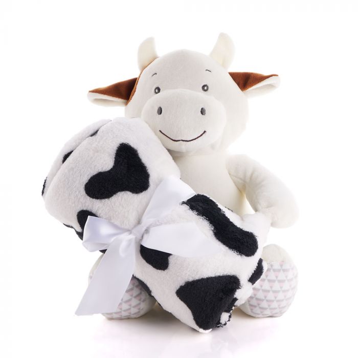 Baby Cow Hugging Plush – how the gift is presented