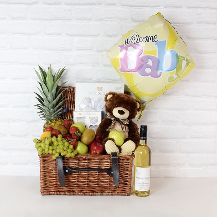 Wine and Seasonal Fruit Gourmet Gift Basket in Wicker – how the gift is presented