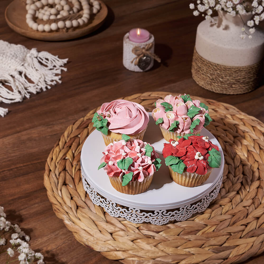 Vanilla Cupcakes with Buttercream Floral Designs for Mother's Day – how the gift is presented
