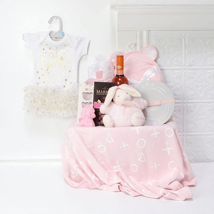 New Baby Girl Gift, Baby Hamper, Baby Girl Hamper, Mom factory and Dad Deluxe Hamper. New Baby Gift , Baby and Mom